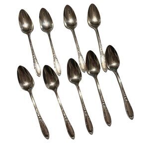 9 Heirloom Plate Chateau Teaspoons Vintage Silver Plate